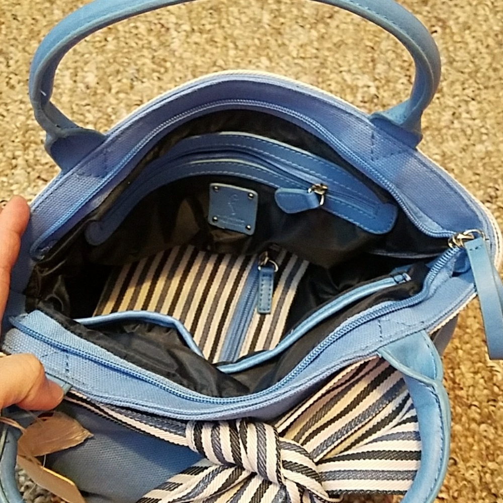 f by fortuna Valentino Canvas Purse. - Picture 4 of 8